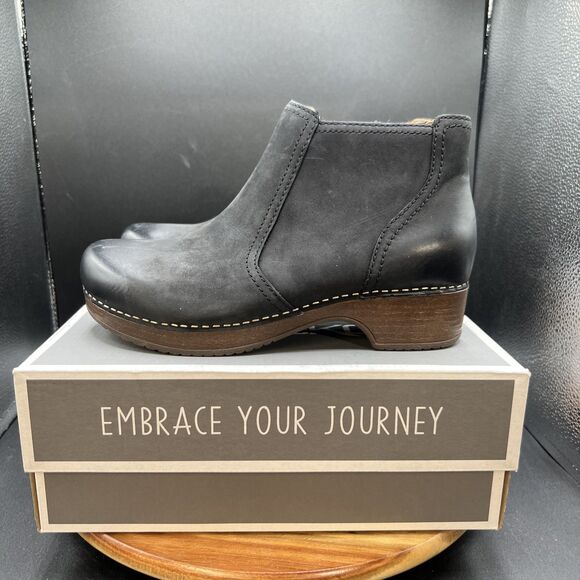 Dansko Women’s Size 7.5 Barbara Boot Solid Black Burnished Leather Comfort Shoe